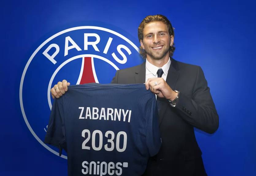 Забарный официально перешел в ПСЖ