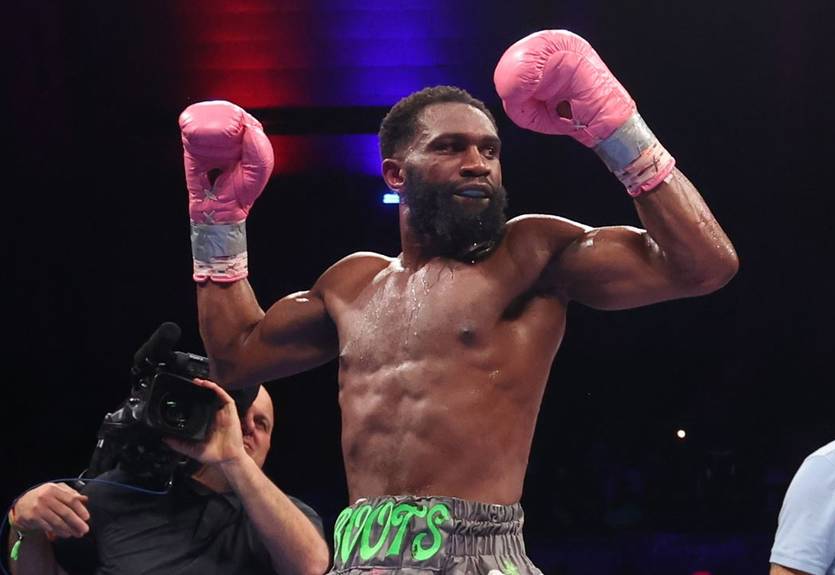 Эннис получил соперника для дебютного боя в новой весовой категории Эннис получил соперника для дебютного боя в новой весовой категории