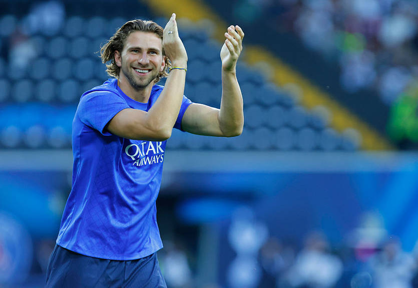 Как Забарный победу в Суперкубке праздновал