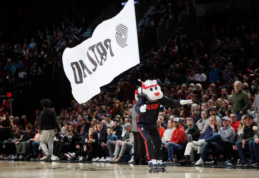 Владелец середняка НХЛ решил приобрести аутсайдера НБА