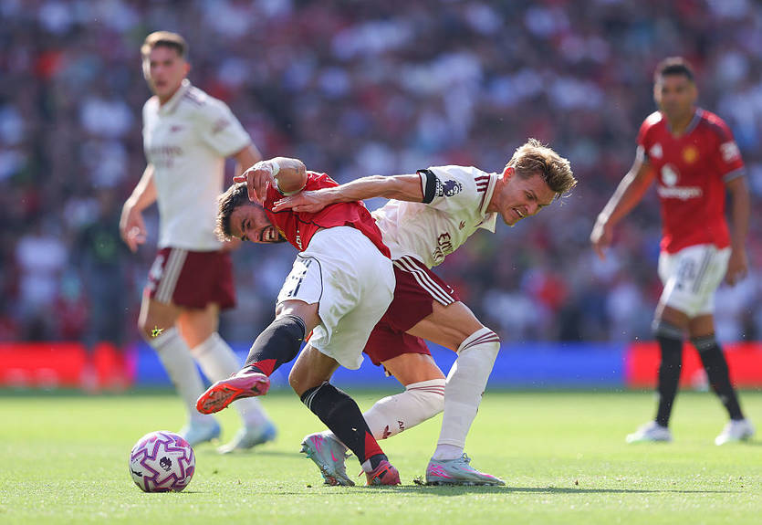 Арсенал мінімально переграв МЮ Арсенал мінімально переграв МЮ