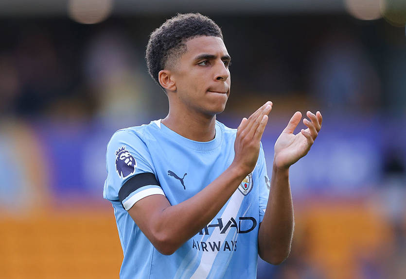 Манчестер Сити решил сохранить своего воспитанника