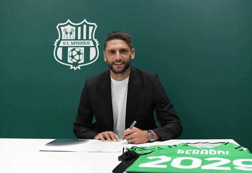 Итальянский середняк продлил лучшего бомбардира в истории клуба Итальянский середняк продлил лучшего бомбардира в истории клуба