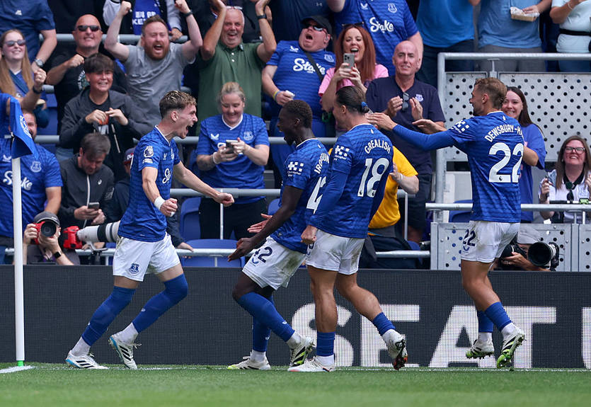 Эвертон без Миколенко одержал победу в первом матче на новом стадионе