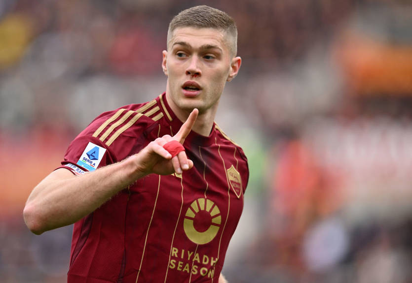 Инсайдер раскрыл детали переговоры между Ромой и Вильярреалом по Довбику