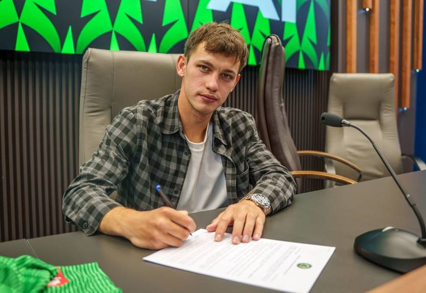 Полесье подписало экс-хавбека Динамо