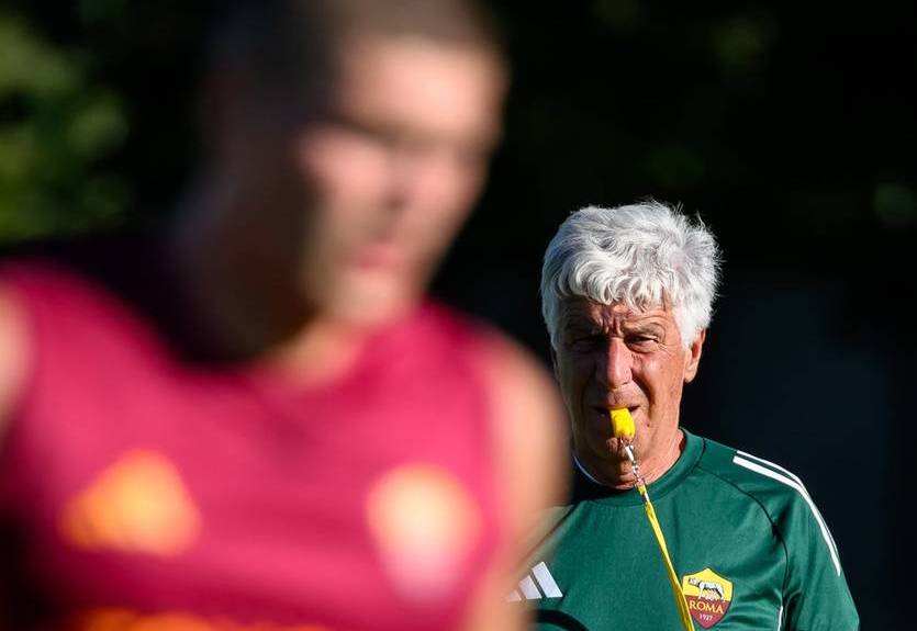 "Никаких претензий": Тренер Ромы высказался о своем отношении к Довбику