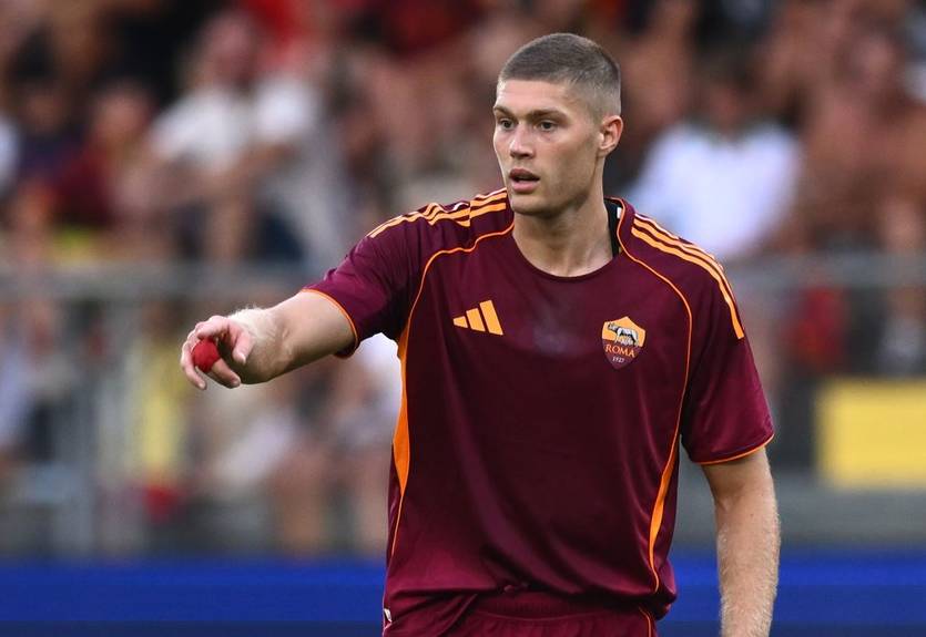 Довбик отказал клубу АПЛ ради перехода в Милан