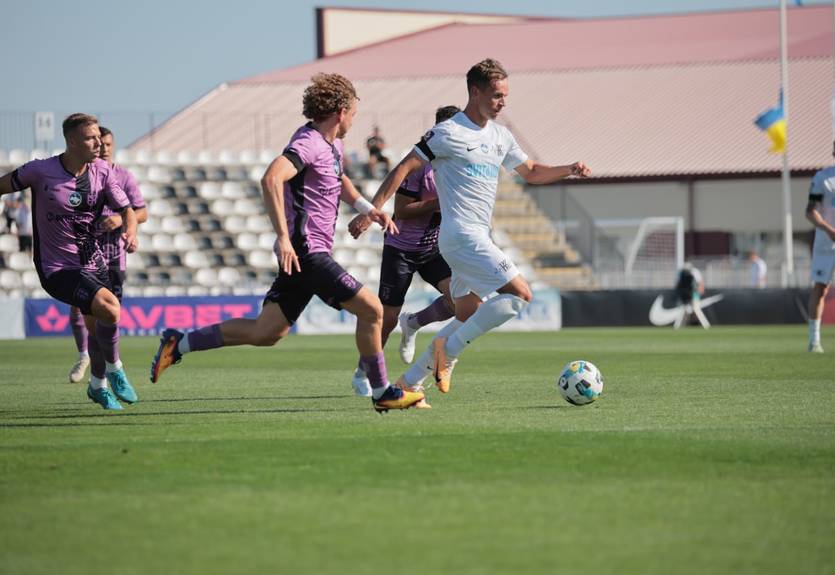 Колос завдяки автоголу обіграв Епіцентр