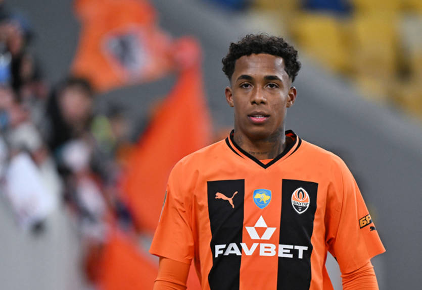 Английский клуб согласовал трансфер игрока Шахтера