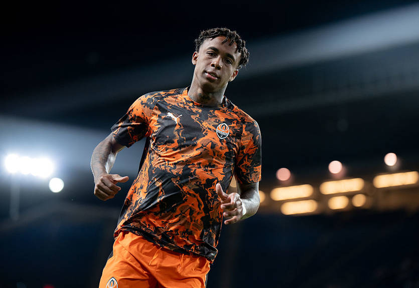 Средняк АПЛ в шаге от подписания лидера Шахтера