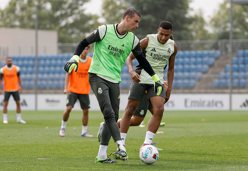 Мбаппе забавно ответил на вопрос о игроках, которых он может выделить в Украине