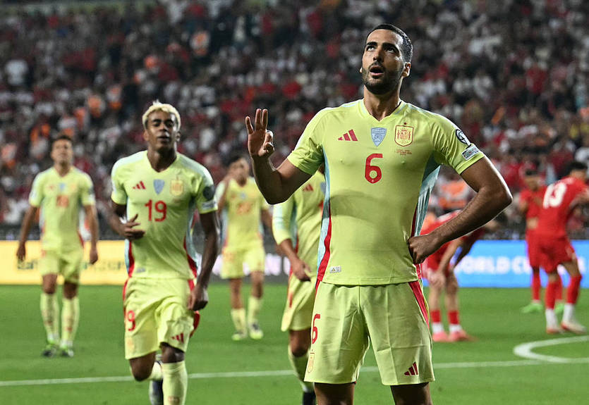 Іспанія декласувала Туреччину, Німеччина реабілітувалася за невдалий старт