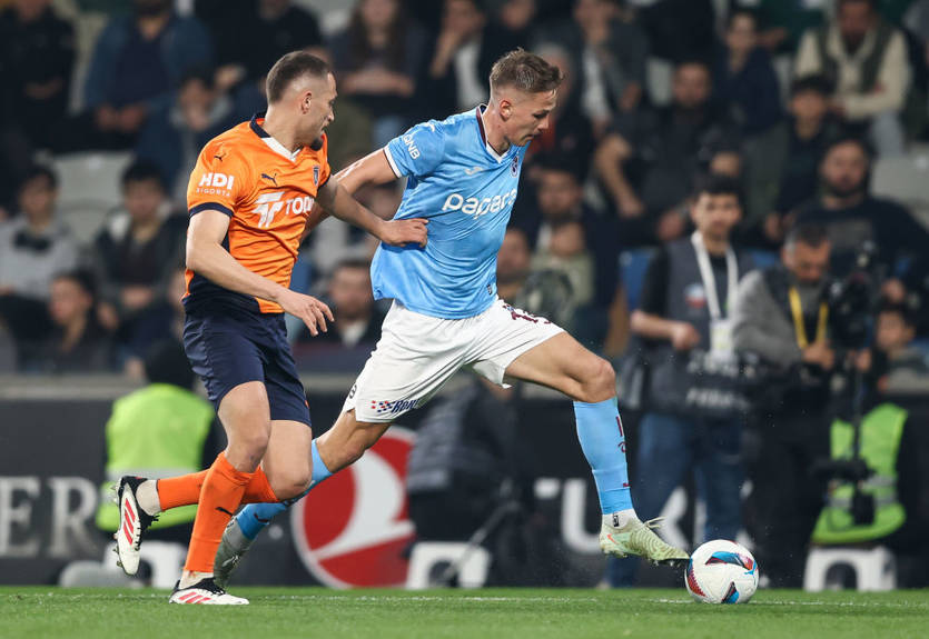 Сикан попросил руководство Трабзонспора отпустить его в другой клуб