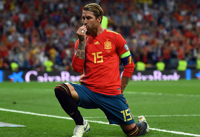 Испания - Швеция 3:0 видео голов и обзор матча Испания - Швеция 3:0 видео голов и обзор матча