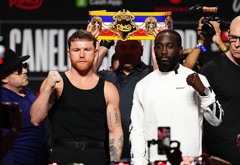 Альварес і Кроуфорд показали однакову вагу перед супербоєм