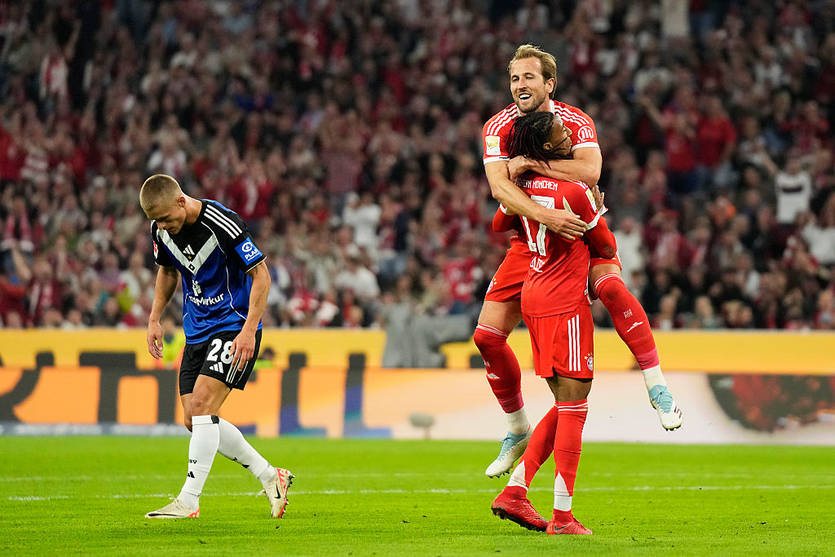 Бавария разгромила Гамбург / Getty Images