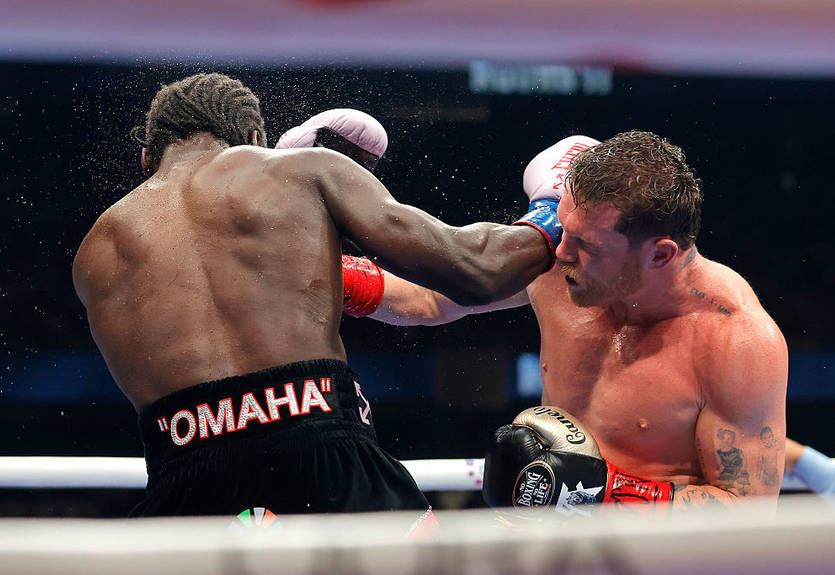Бой Кроуфорда с Альваресом собрал третью кассу в истории