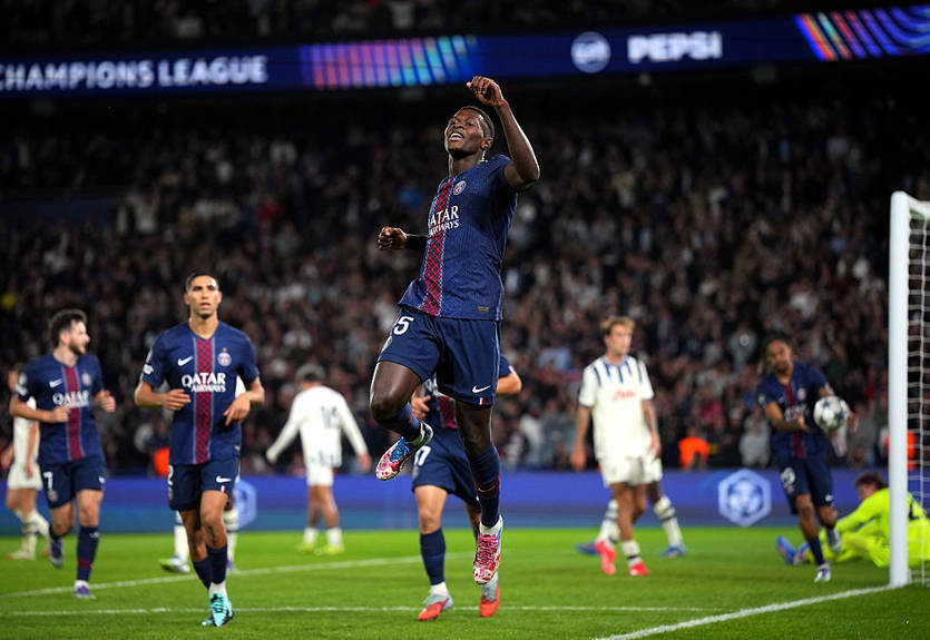 ПСЖ разобрался дома с Аталантой, Интер одолел в гостях Аякс