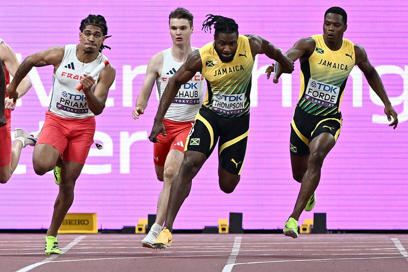 Ямайцы провалили эстафету на ЧМ-2025 / Getty Images