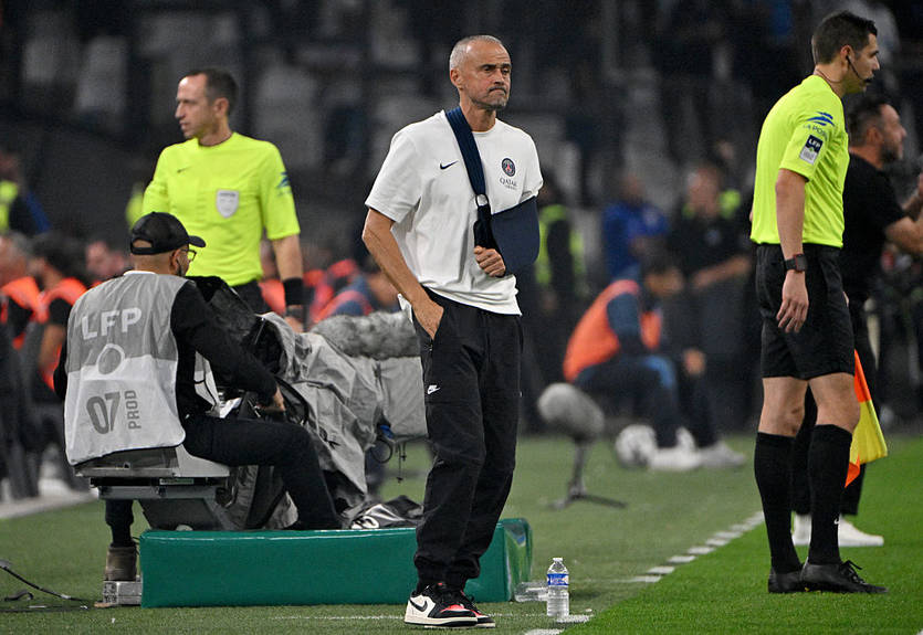 Луис Энрике признан лучшим тренером года