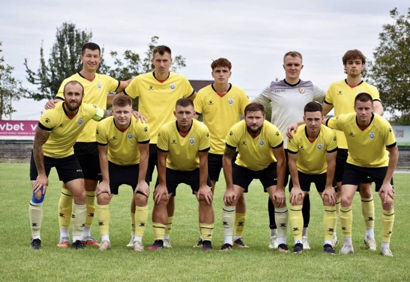 Матч аматорського чемпіонату України було перенесено через весілля