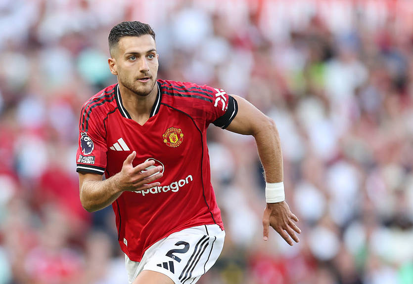 Защитник Манчестер Юнайтед покинул лазарет клуба