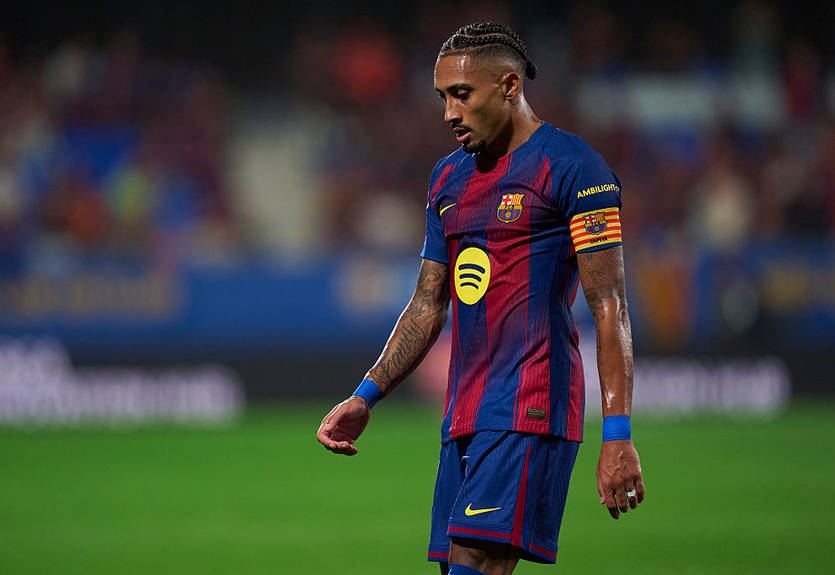 Названы сроки восстановления ключевого вингера и основного вратаря Барселоны Названы сроки восстановления ключевого вингера и основного вратаря Барселоны