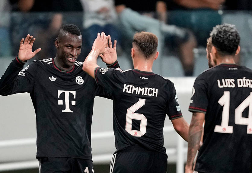 Бавария легко справилась с Пафосом, Челси минимально победил Бенфику с Трубиным и Судаковым