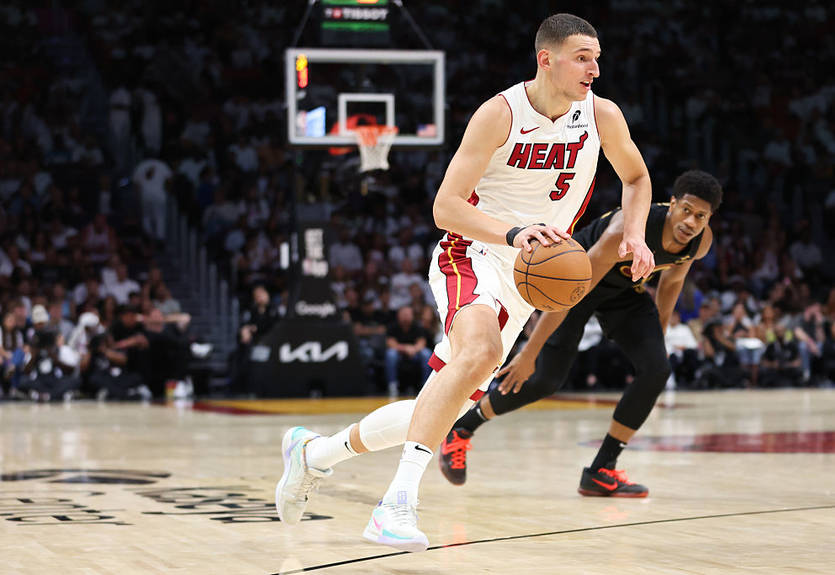 Звезда Майами продолжит контракт с клубом