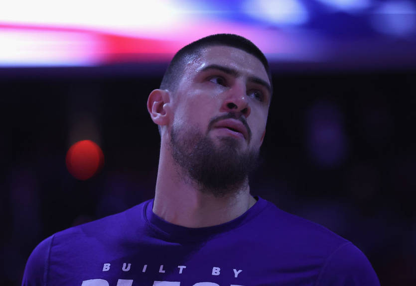 Лень дебютував за Нью-Йорк у передсезонці НБА