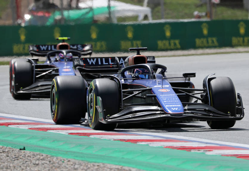 Одна из команд была дисквалифицирована с квалификации Гран-при Сингапура