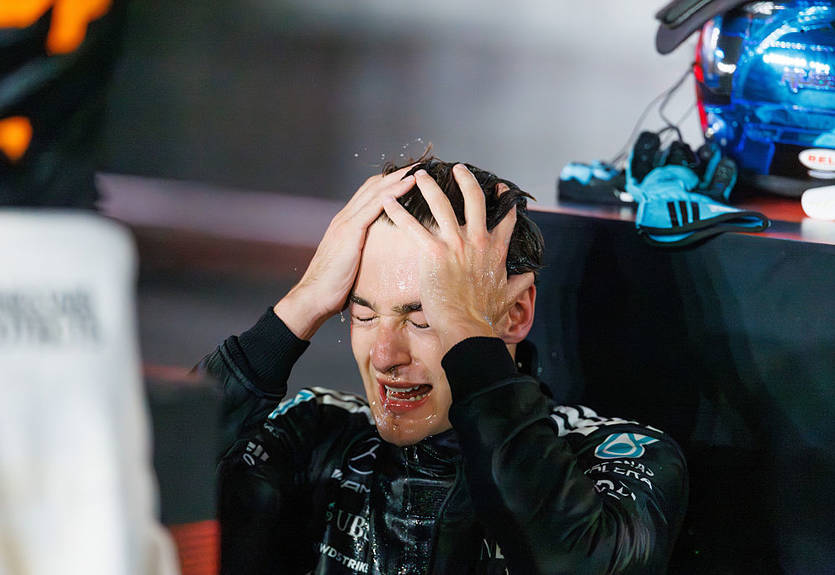 Расселл відхилив кілька пропозицій контракту від Мерседес