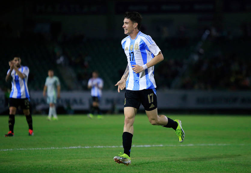 Лідер Роми розгляне зміну громадянства