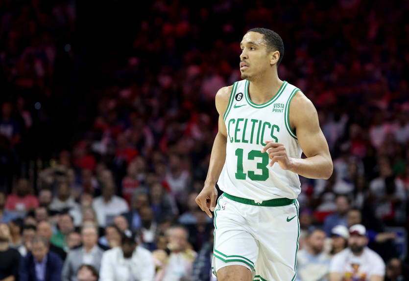 Лучший шестой игрок НБА-2023 завершил карьеру