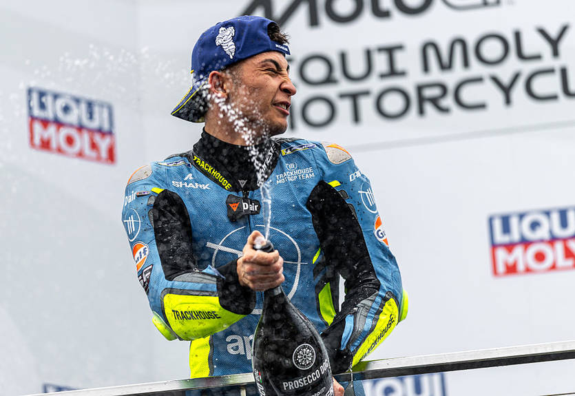 Фернандес несподівано тріумфував на Мото Гран-прі Австралії