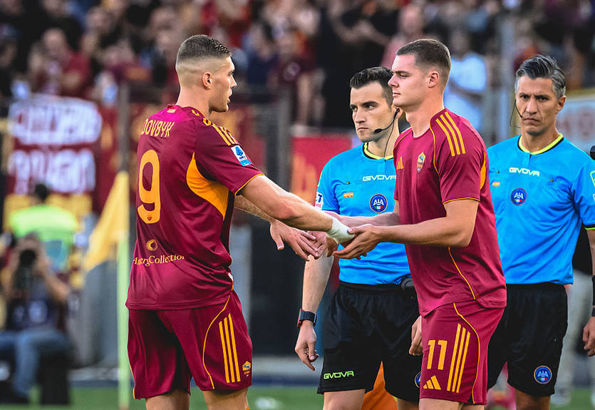 "Можуть багато забивати": Голкіпер Роми порівняв Довбика та Фергюсона