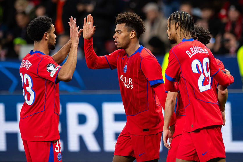 ПСЖ разгромил Байер / Getty Images