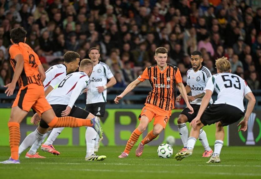 Шахтер проиграл Легии на последних минутах