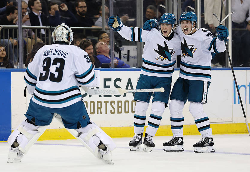 НХЛ: Нью-Йорк Айлендерс разгромили Детройт, Тампа-Бэй проиграла Чикаго, а Бостон уступил Анахайму