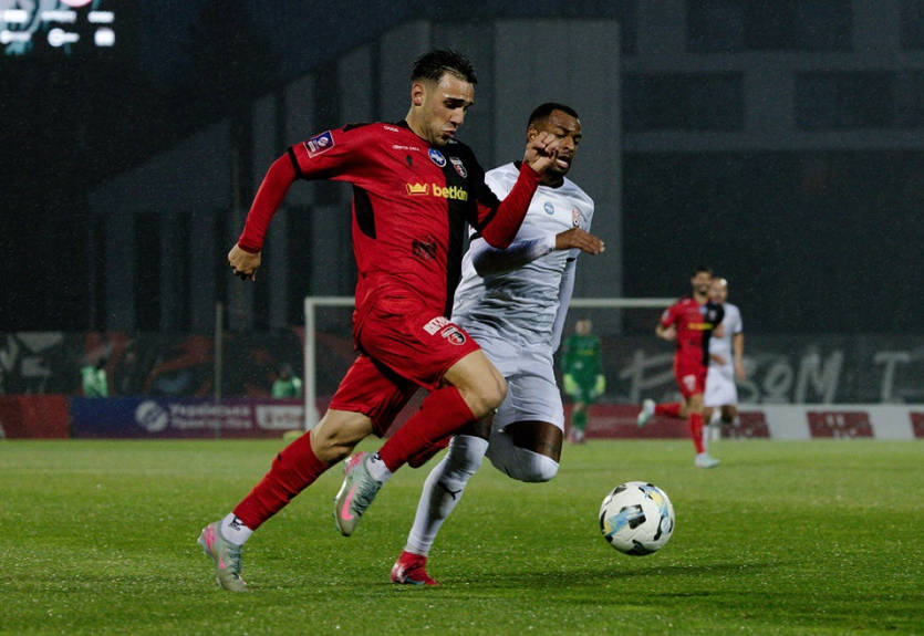 Зоря у більшості не змогла обіграти Верес Зоря у більшості не змогла обіграти Верес