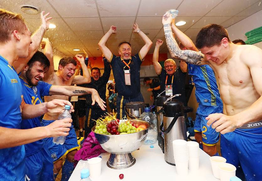 Украинские футболисты сорвали пресс-конференцию Петракова после победы на юношеском ЧМ