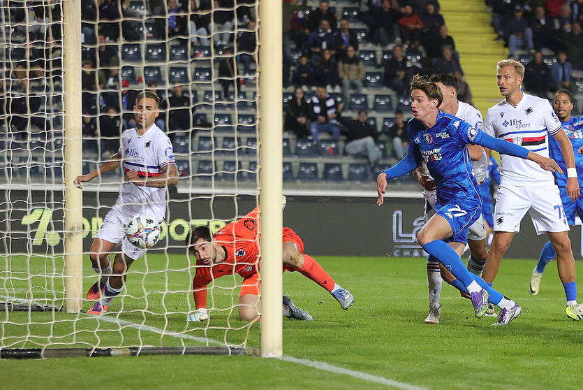 Богдан Попов забил за Эмполи / Getty Images