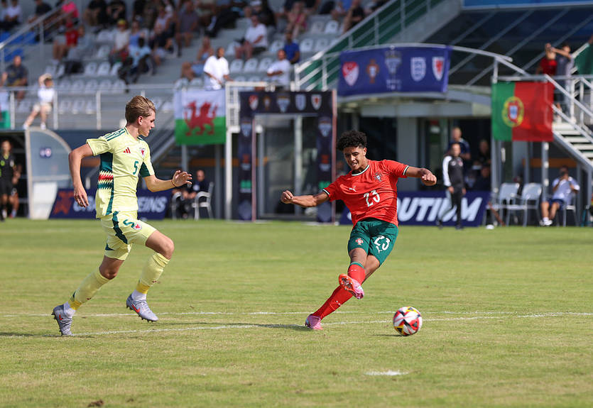 Син Роналду відзначився дебютним голом за збірну Португалії U-16 Син Роналду відзначився дебютним голом за збірну Португалії U-16