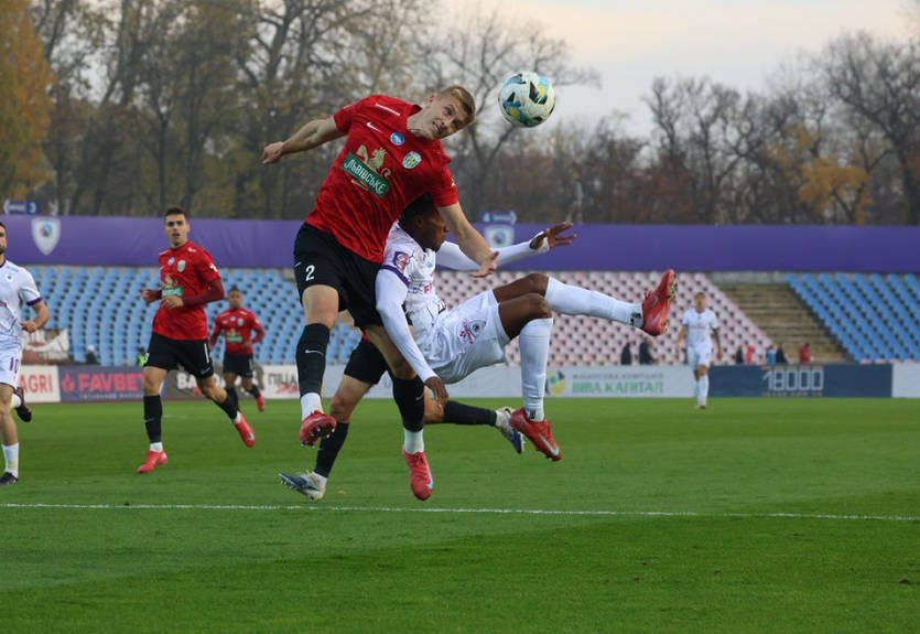 Карпаты минимально переиграли ЛНЗ