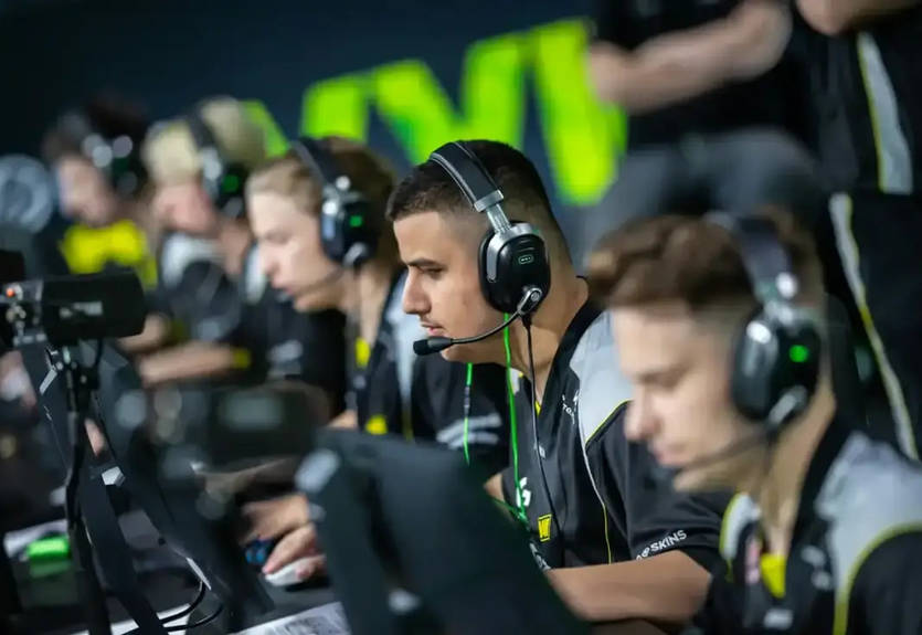 NaVi выбыли с турнира IEM Chengdu 2025 после поражения от Heroic