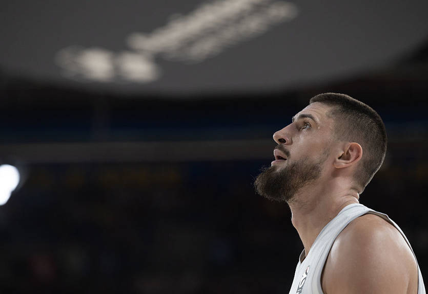 Лень дебютував за Реал у переможному Ель Класіко