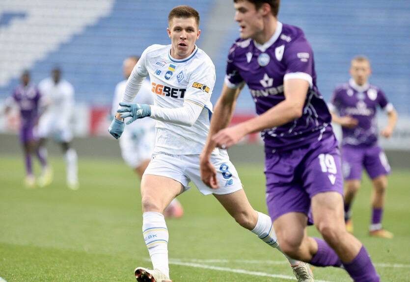 Караваев считает, что Динамо не заслужило поражения против ЛНЗ, Пихаленок - наоборот