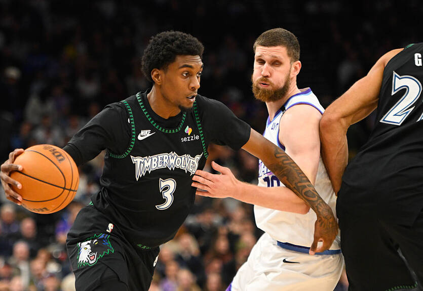 Михайлюк не зупинив поразку Юти від Міннесоти