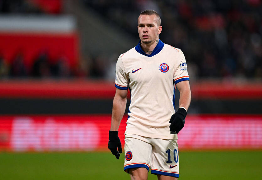 Челси планирует отправить Мудрика в аренду во Францию